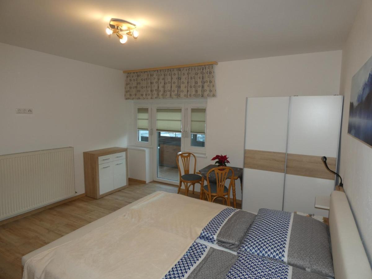Gaestezimmer Gombotz Etmissl Exteriör bild